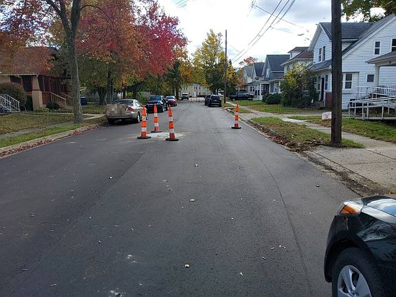 5th image of 35 Woodward Ave