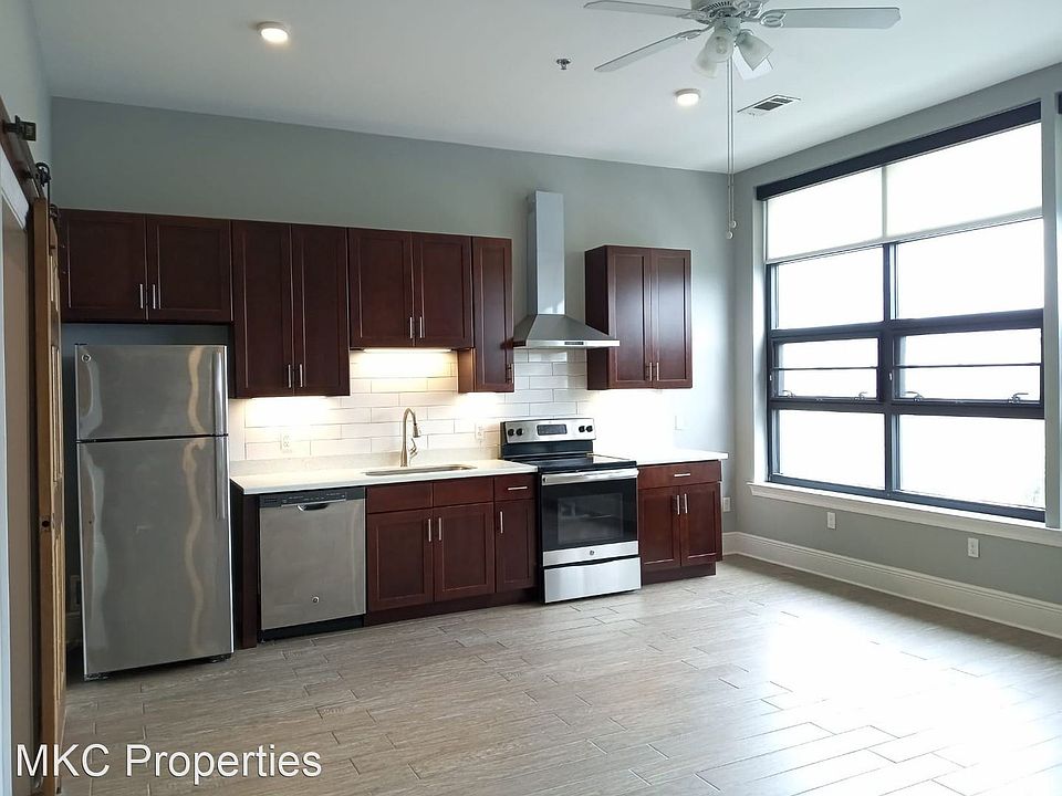 1st image of 4525 Freret St #302