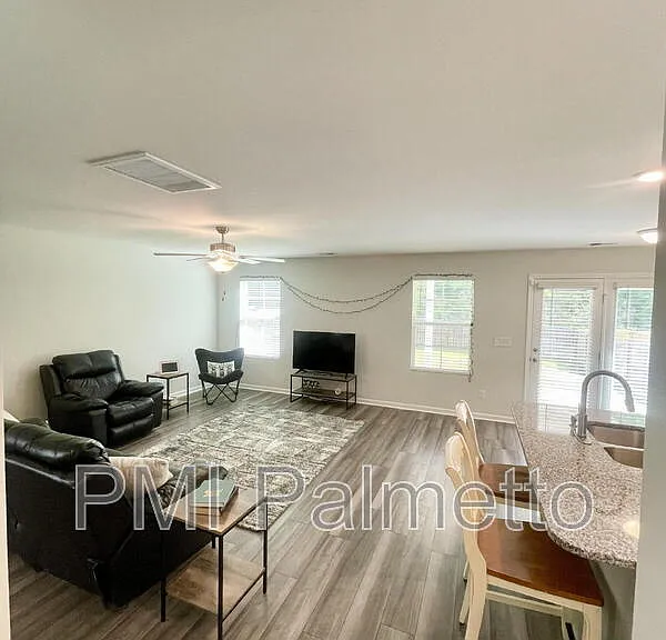 633 Wooster Dr — Photo 12
