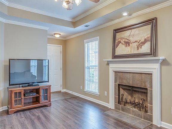 2nd image of 1553 Hallwood Ln
