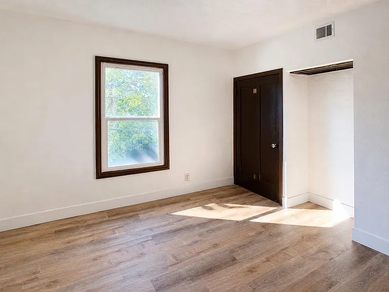 2555 Virginia St #201 — Photo 10