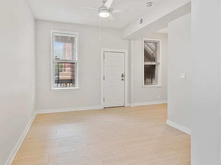 1441 W Cortez St #1R — Photo 3