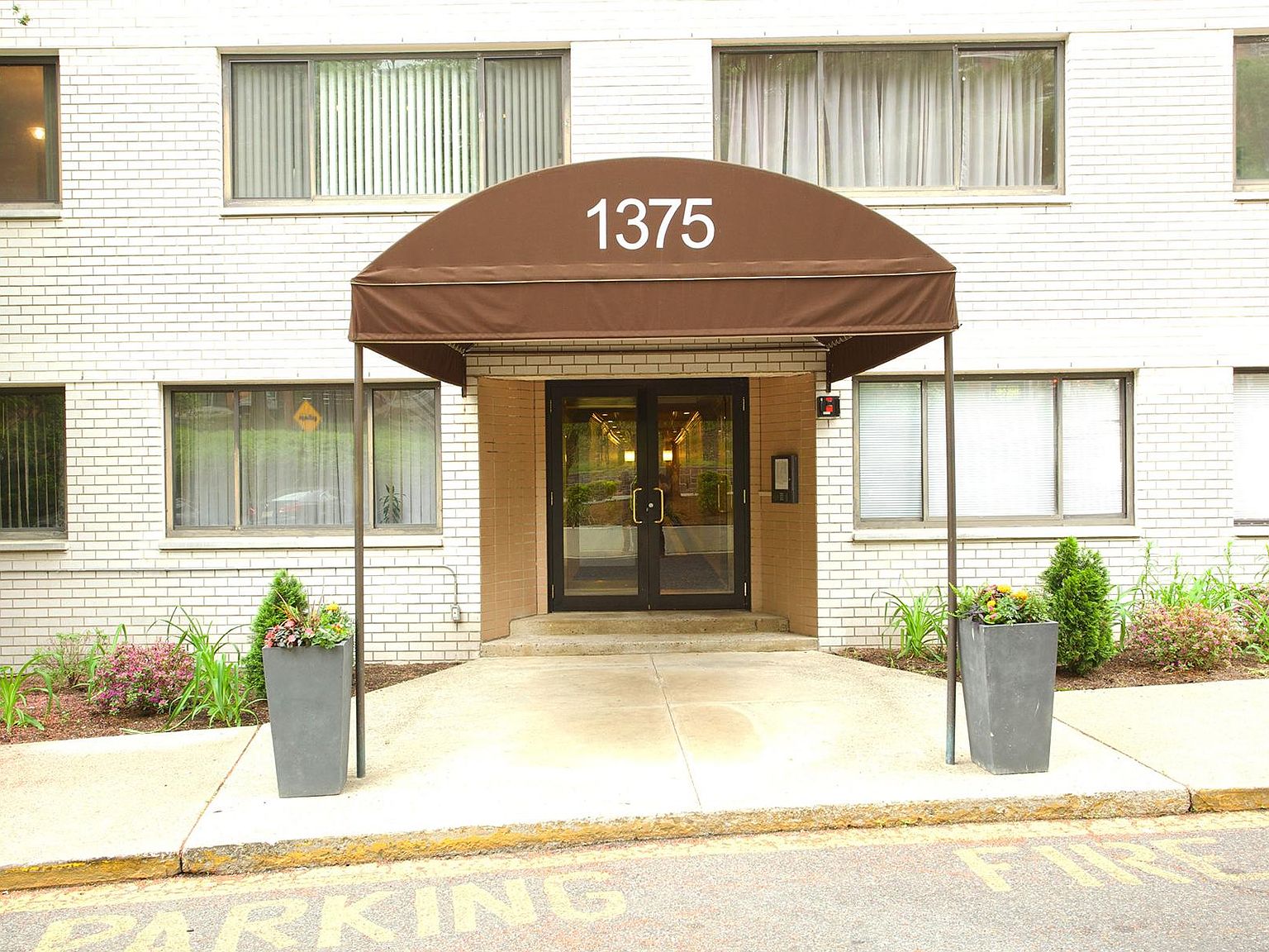 1375 River Rd APT 5B, Edgewater, NJ 07020 Zillow