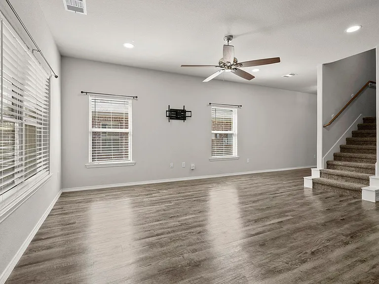 YOUR HUGE LIVING SPACE :-)