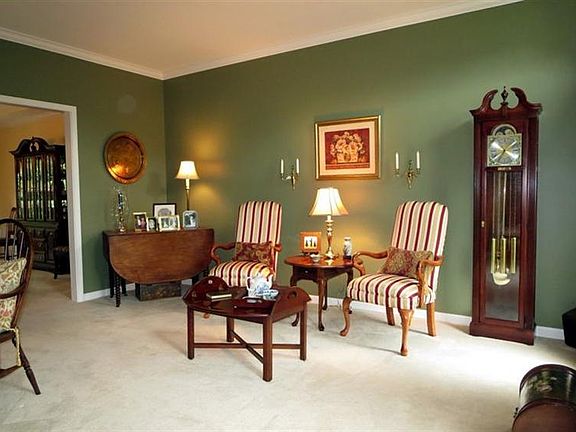 4th image of 665 Polo Woods Dr