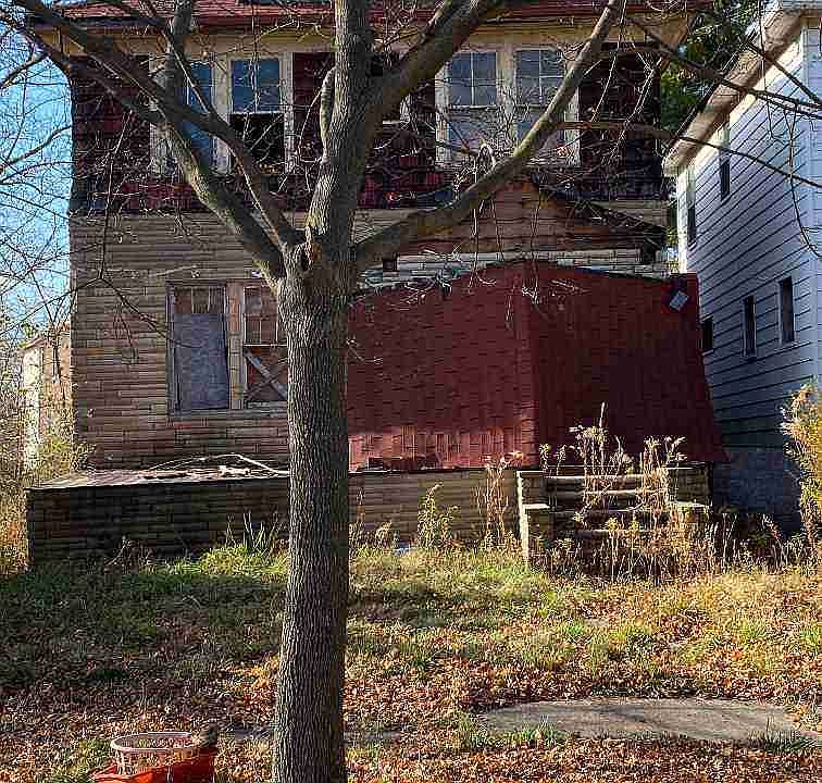 6021 Whitewood