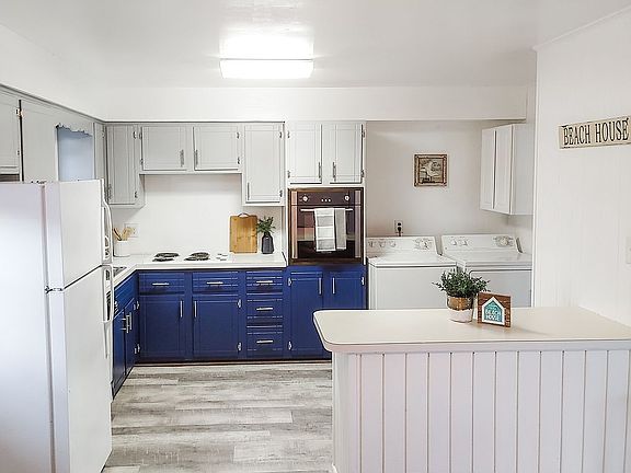2nd image of 239 38th St