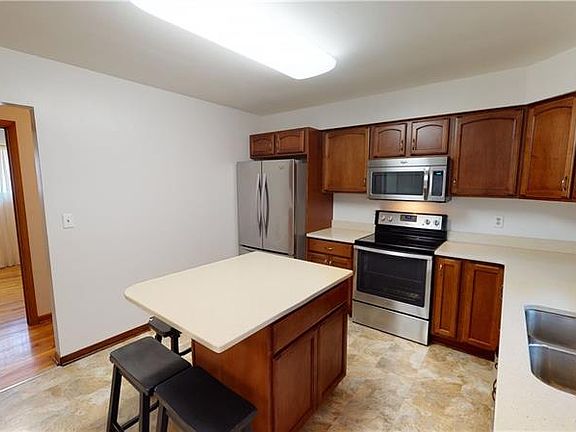 5th image of 119 Beechwood Blvd