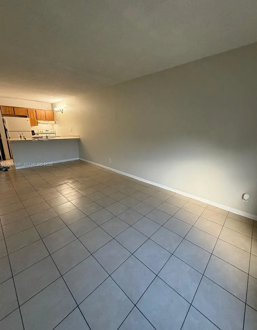 Coral Springs Tower Club — Photo 1