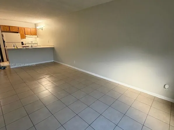 2771 Riverside Dr, Coral Springs, FL