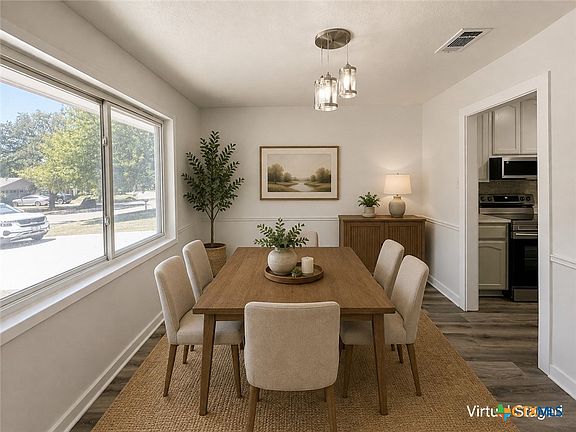 5th image of 3906 Chisholm Trl