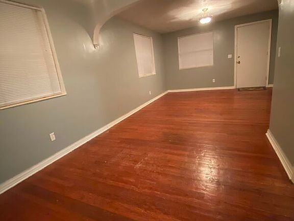 3rd image of 1728 Grunthal St Unit 1