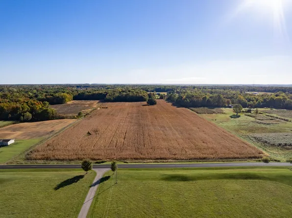 64th St, South Haven, MI 49090