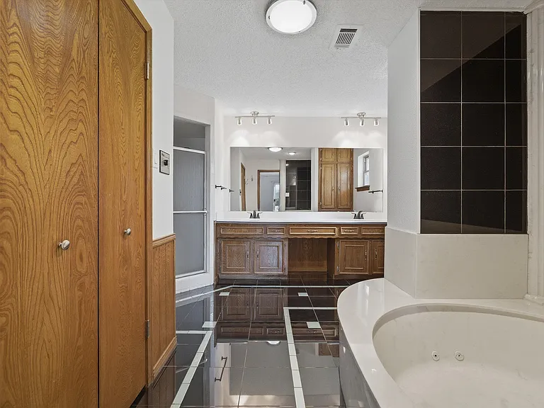 322 N Greenstone Ln — Photo 13