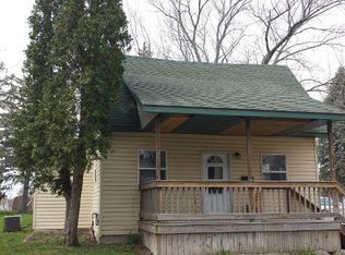 510 S Maple St, Saint Louis, MI 48880