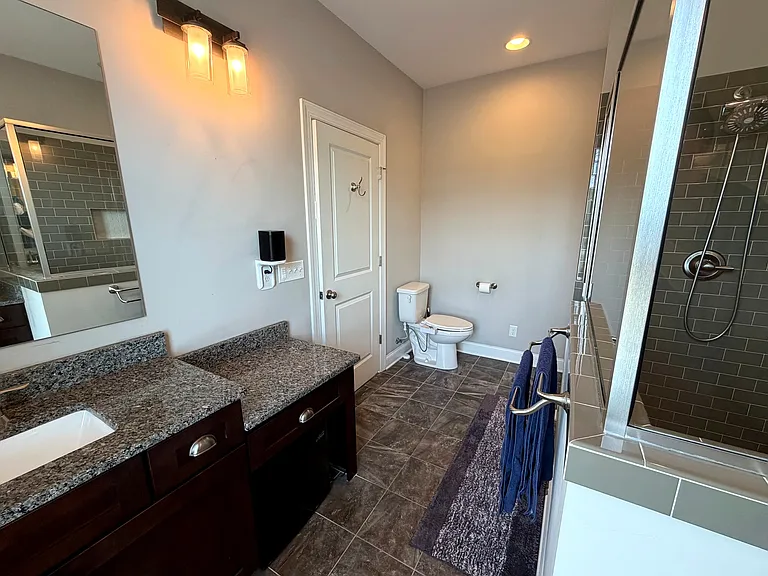 1467 Madison St — Photo 18