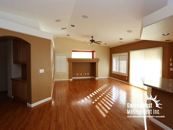 2nd image of 8461 Kettledrum St