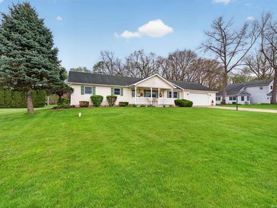 4693 E Sunset Dr, Syracuse, IN, 46567