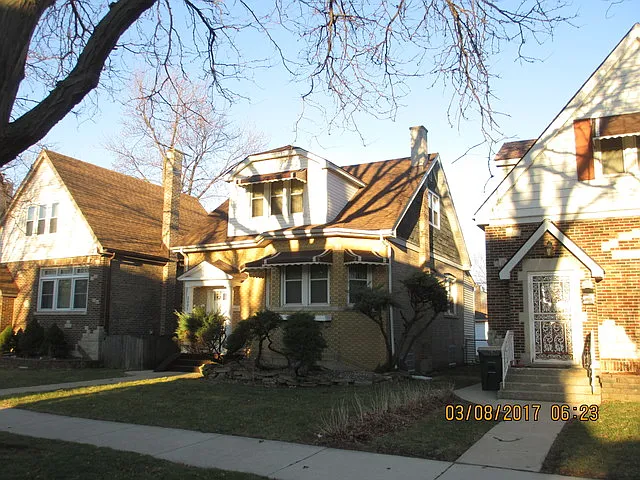 2007 S 18th Ave photo 1
