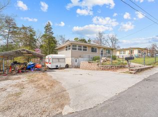 174 Kays Ln, Hollister, MO 65672