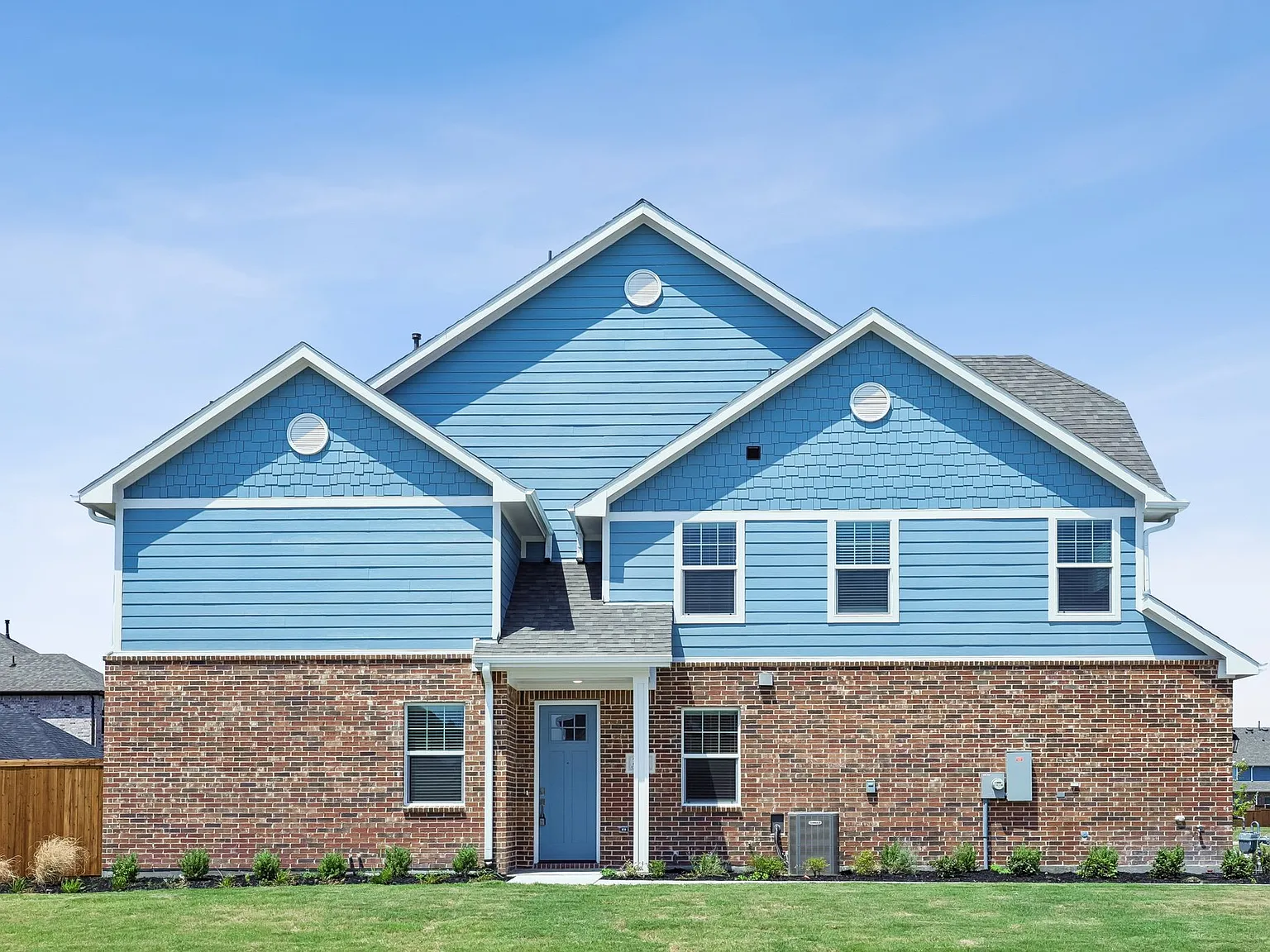 3 bed, 2.5 bath, 1980 sqft, $2,650 — Photo 3