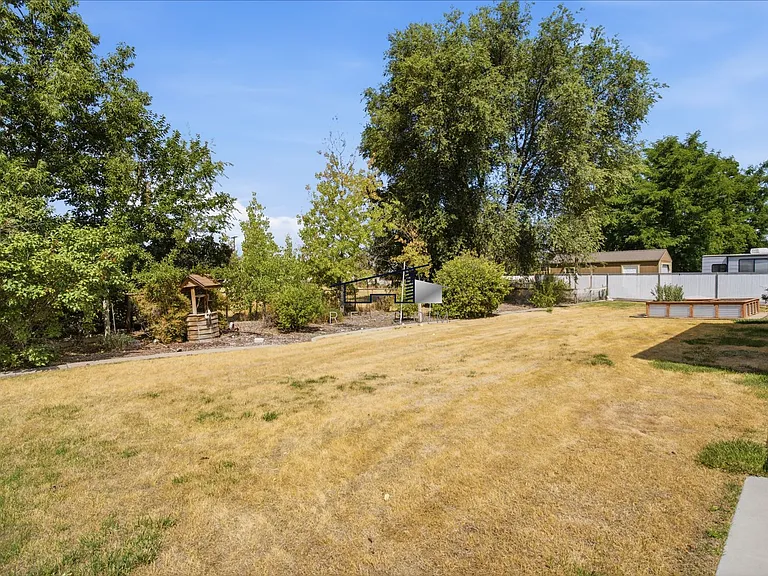 77037-4879 S 5050 W — Photo 30