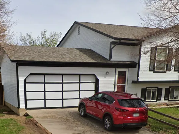 18951 E Hawaii Dr, Aurora, CO 80017