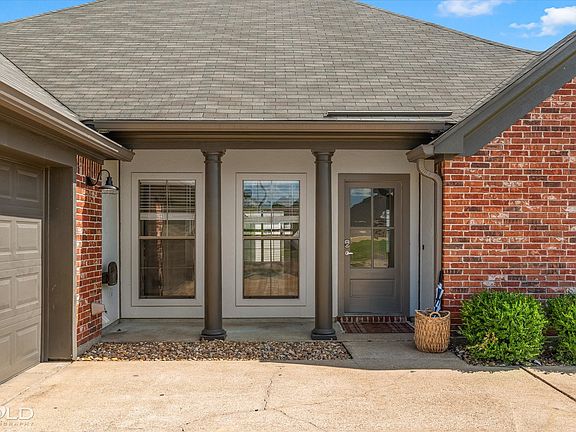 2nd image of 5510 Meadowsweet Cir