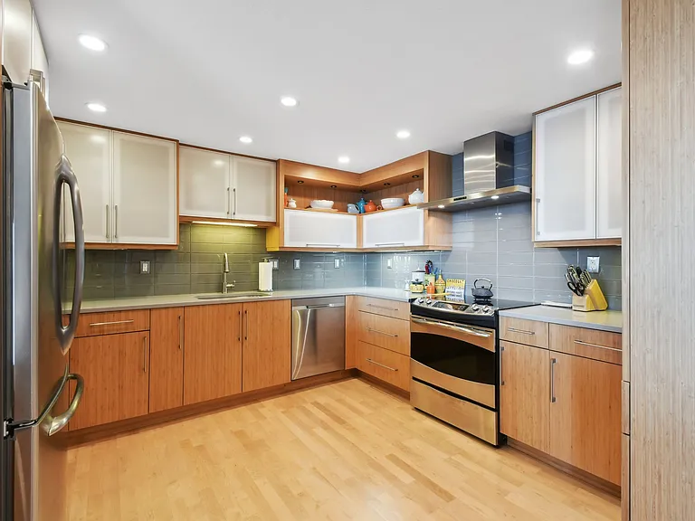 1551 Larimer St #1602 — Photo 8