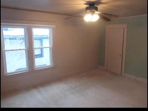 5th image of 1011 Fairmount St SE