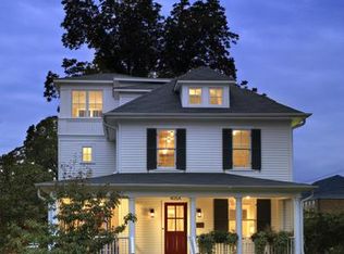 4054 21st St N, Arlington, VA 22207