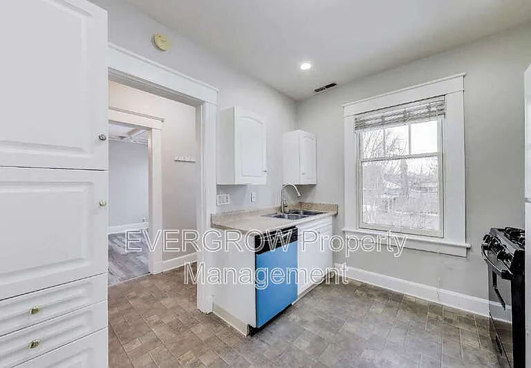 945 Woodruff Place Middle Dr #4 — Photo 18