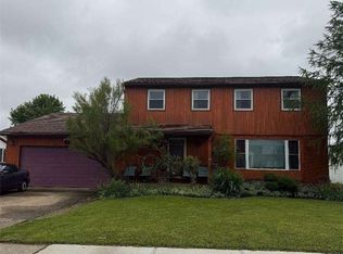 32 E Bihrwood Dr, Buffalo, NY 14224