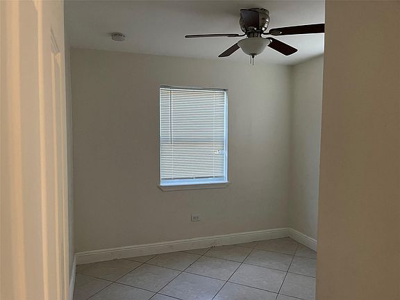 5th image of 211 S F Street