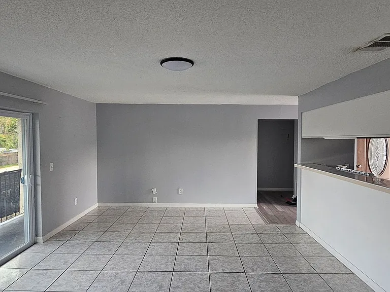 5672 Tomoka Dr #201 — Photo 10