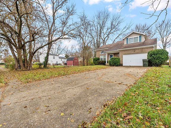 4th image of 11001 Bay Run Dr