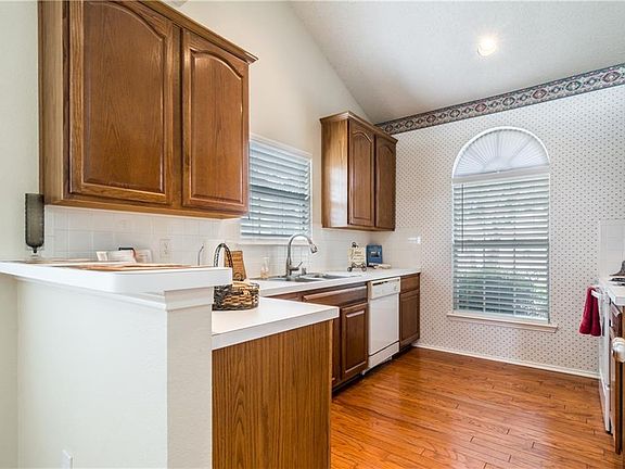 5th image of 8400 Hickory St Unit 402