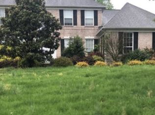 8 Wyndom Cir, Hockessin, DE 19707