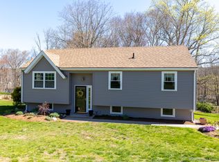 33 Castle View Dr, Chester, CT 06412