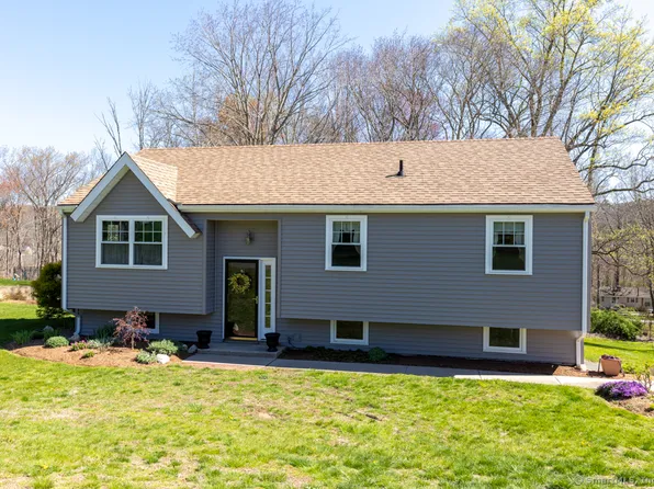 33 Castle View Drive, Chester, CT 06412