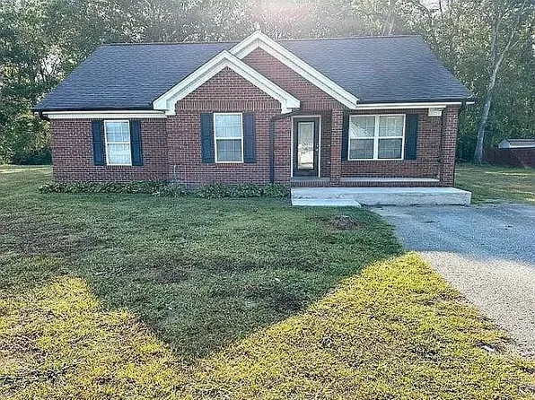 8392 Hixson Pike, Hixson, TN 37343