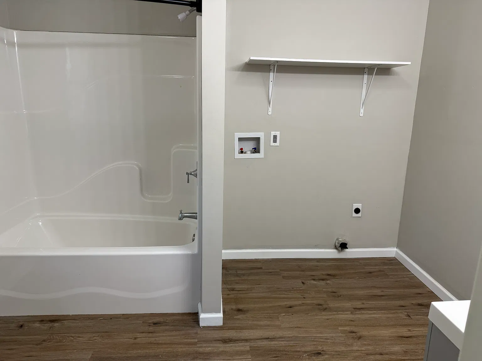 209 Franklin St — Photo 4