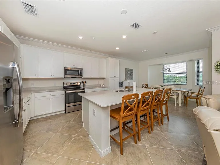 17510 Gawthrop Dr #406 — Photo 8