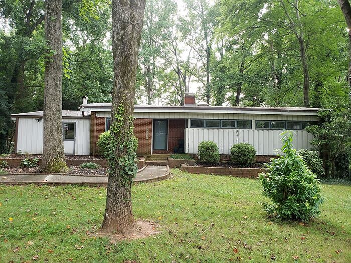 1st image of 4630 Town And Country Dr