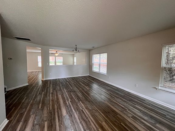 5th image of 2304 Harwood Hills Ln