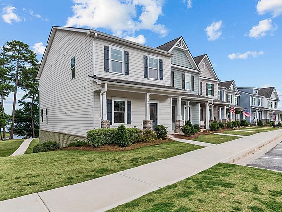 2nd image of 104 Crane Ln