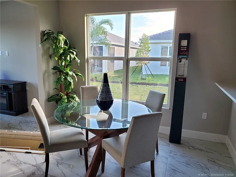 11826 SW Oceanus Blvd SW — Photo 14