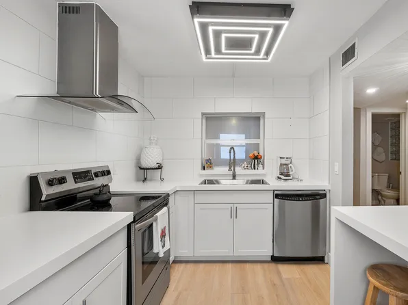 2805 SW 22nd Avenue SW #1040, Delray Beach, FL 33445