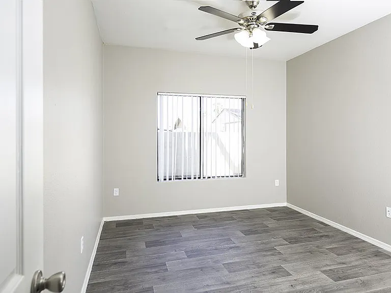 Town Center Apartments — Photo 25