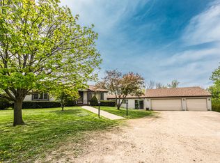 24747 W Chardon Rd, Grayslake, IL 60030